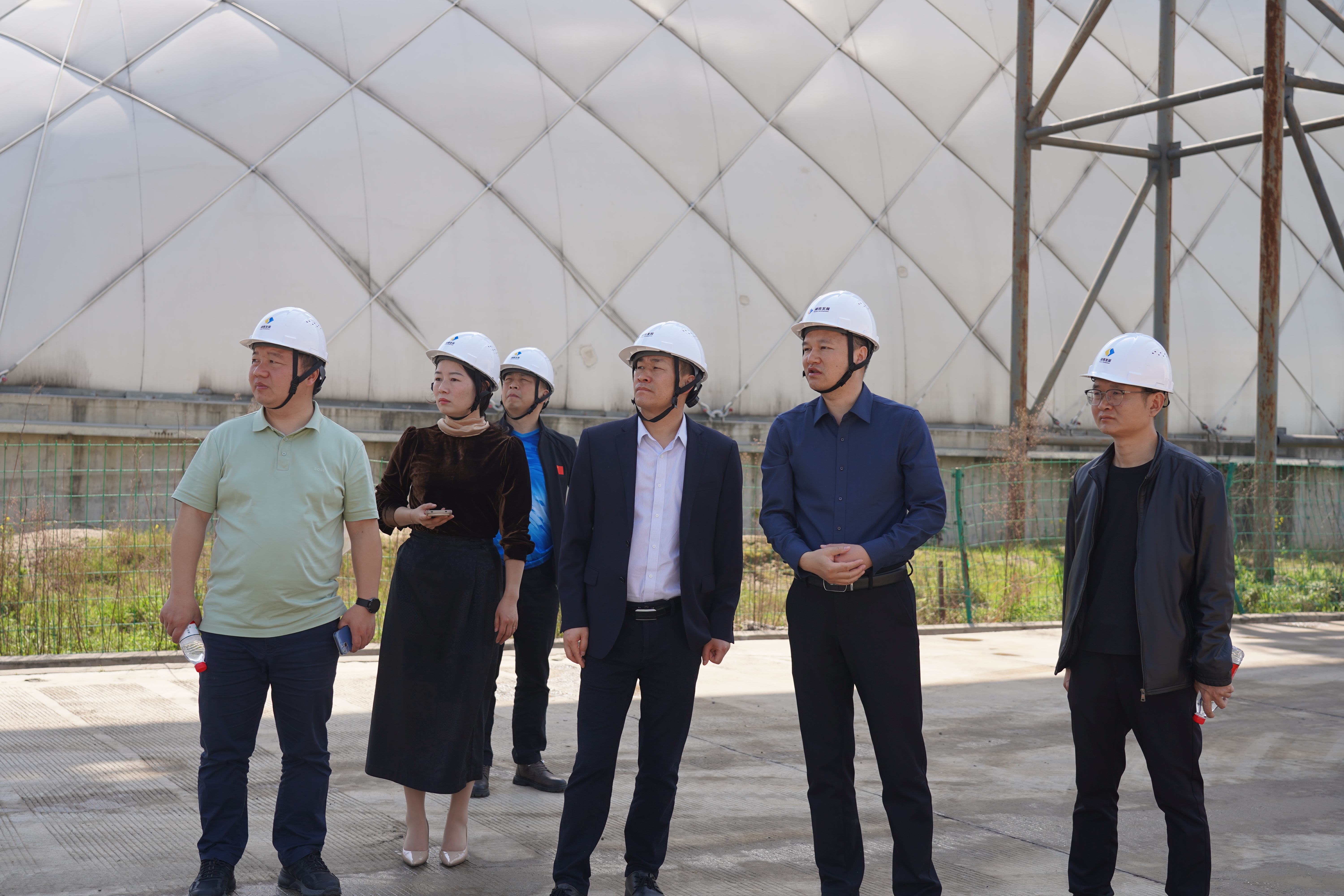 沅江市副市長謝貴調(diào)研湖南發(fā)展機制砂和砂石集散中心項目